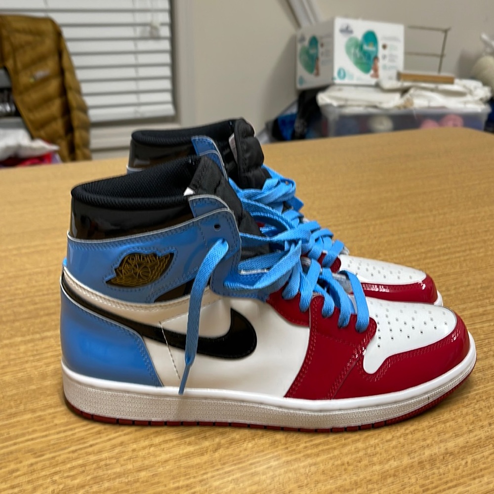 Air Jordan 1 Retro High Fearless men’s sneakers size 9.5 (authentic)